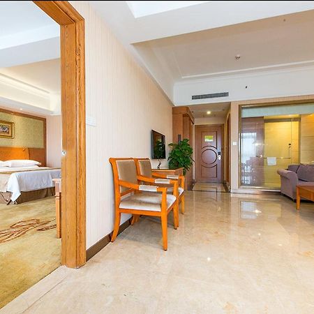 Vienna International Hotel Shenzhen Longgang Lilang Esterno foto