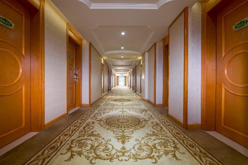 Vienna International Hotel Shenzhen Longgang Lilang Esterno foto